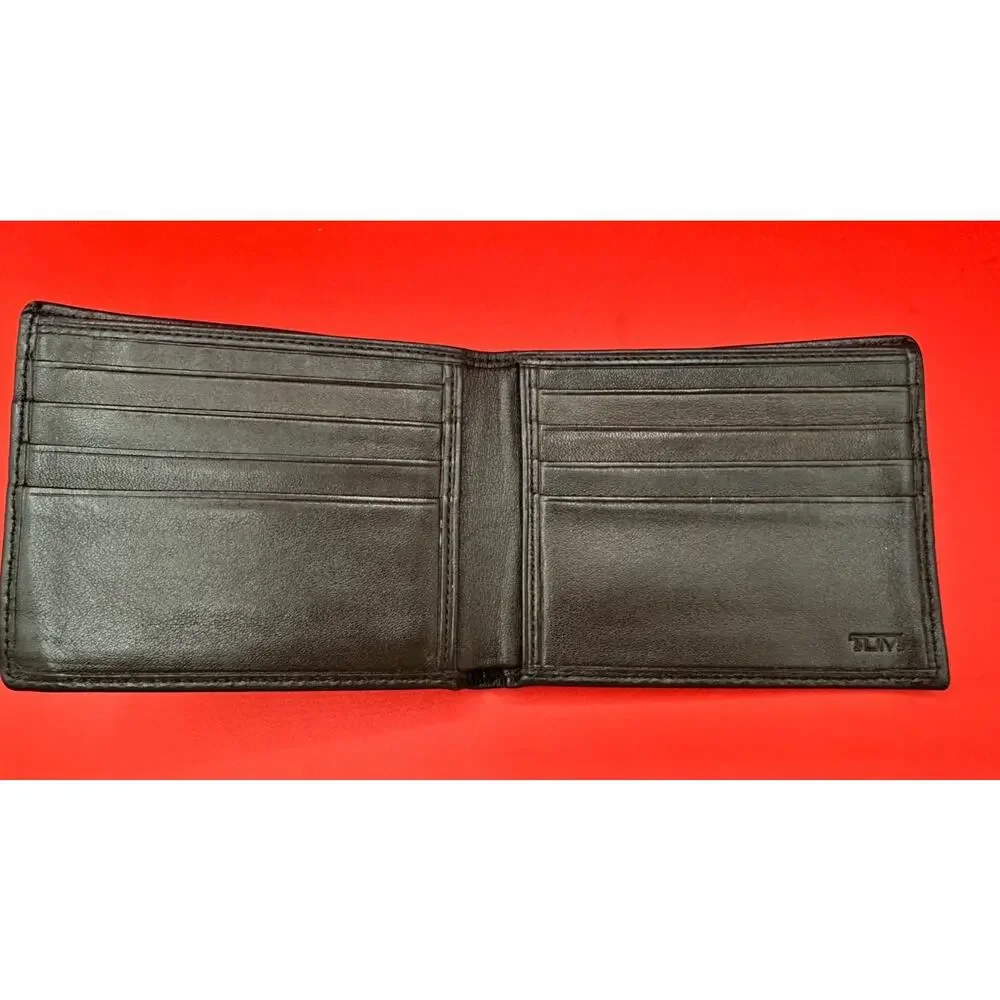 Tumi Men's Black Soft Leather Bi Fold Card Holder Wallet